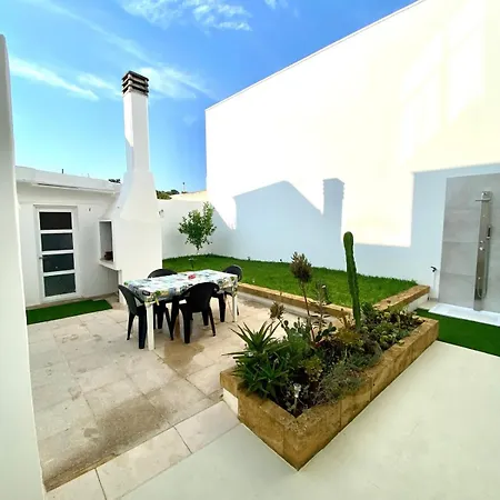 House Malu דירה טוליה
