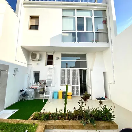 Lägenhet House Malu Tuglie