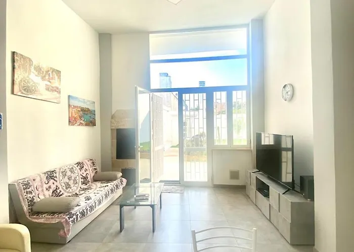 House Malu דירה טוליה