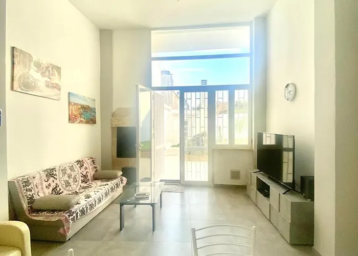 House Malu טוליה