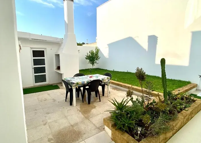 House Malu דירה טוליה